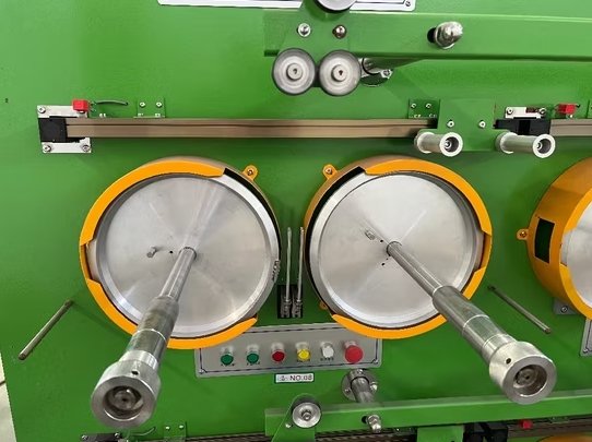 Double-Speed Auto Bobbin Change 32-Line Enameling Machine (0.1-0.3mm Wire)
